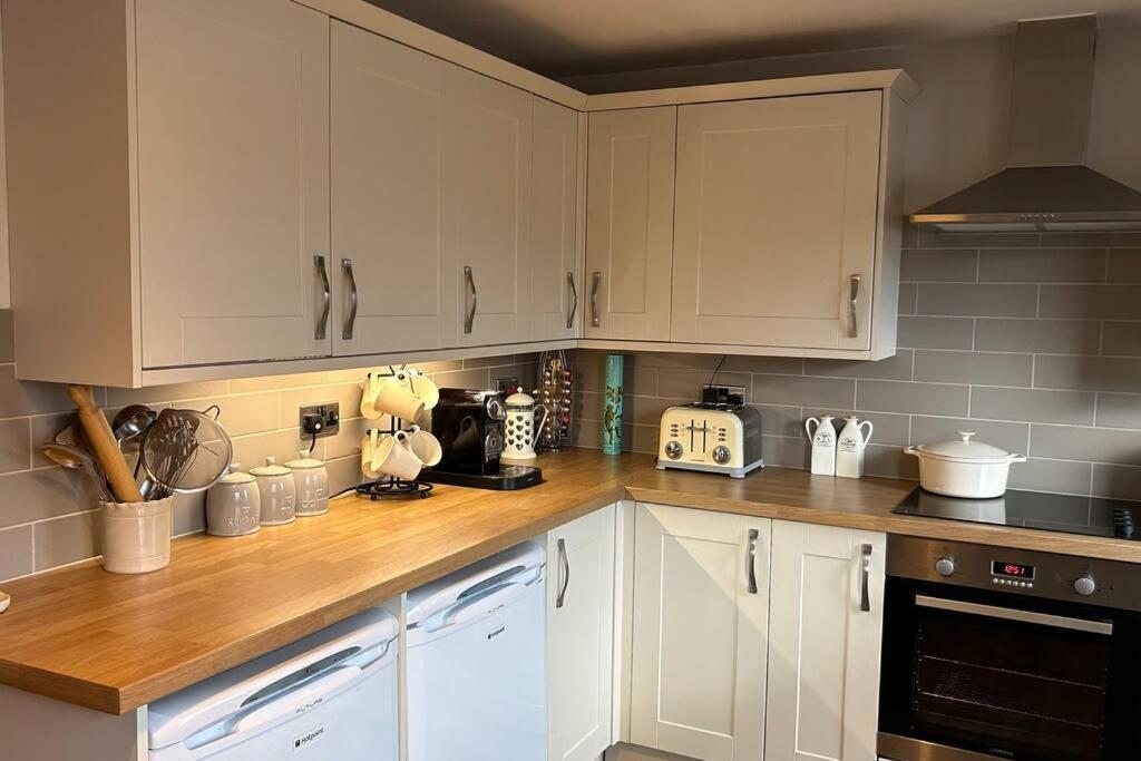 Cosy 2 Bed, Home From Home Haddenham  Exterior foto
